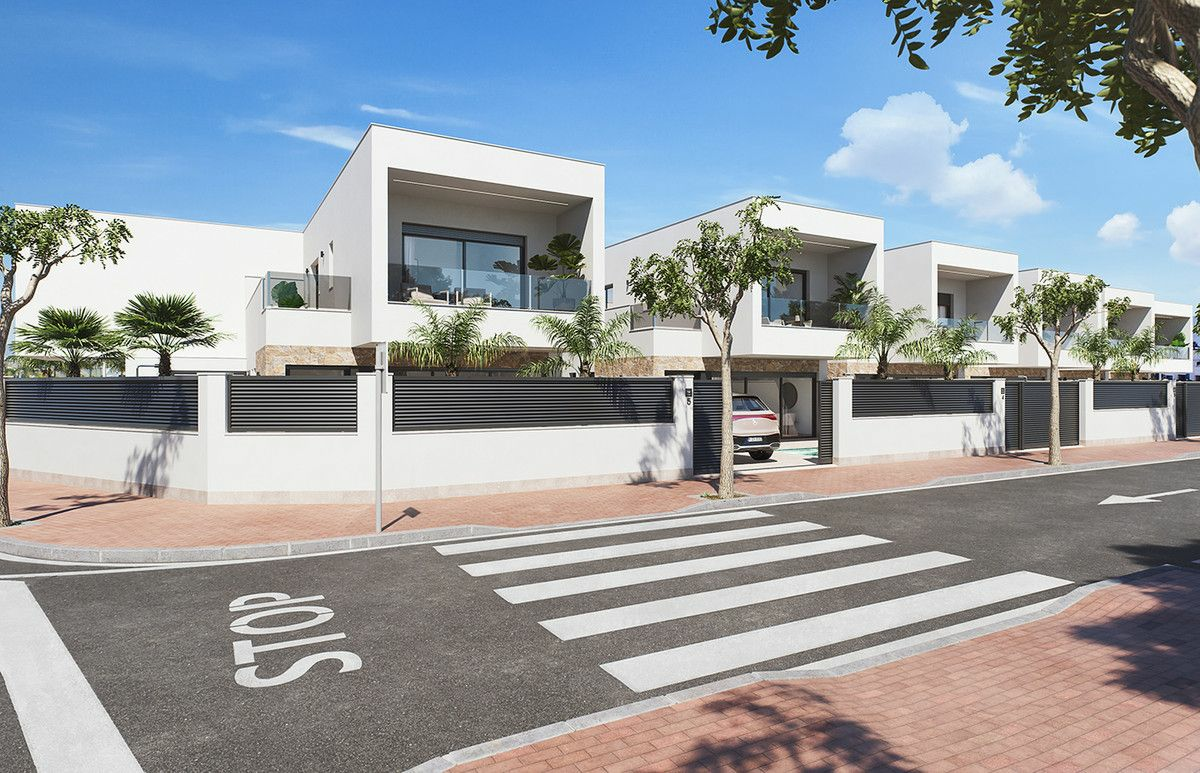 4-bedroom Villa In San Pedro Del Pinatar, Spain (210 M²)