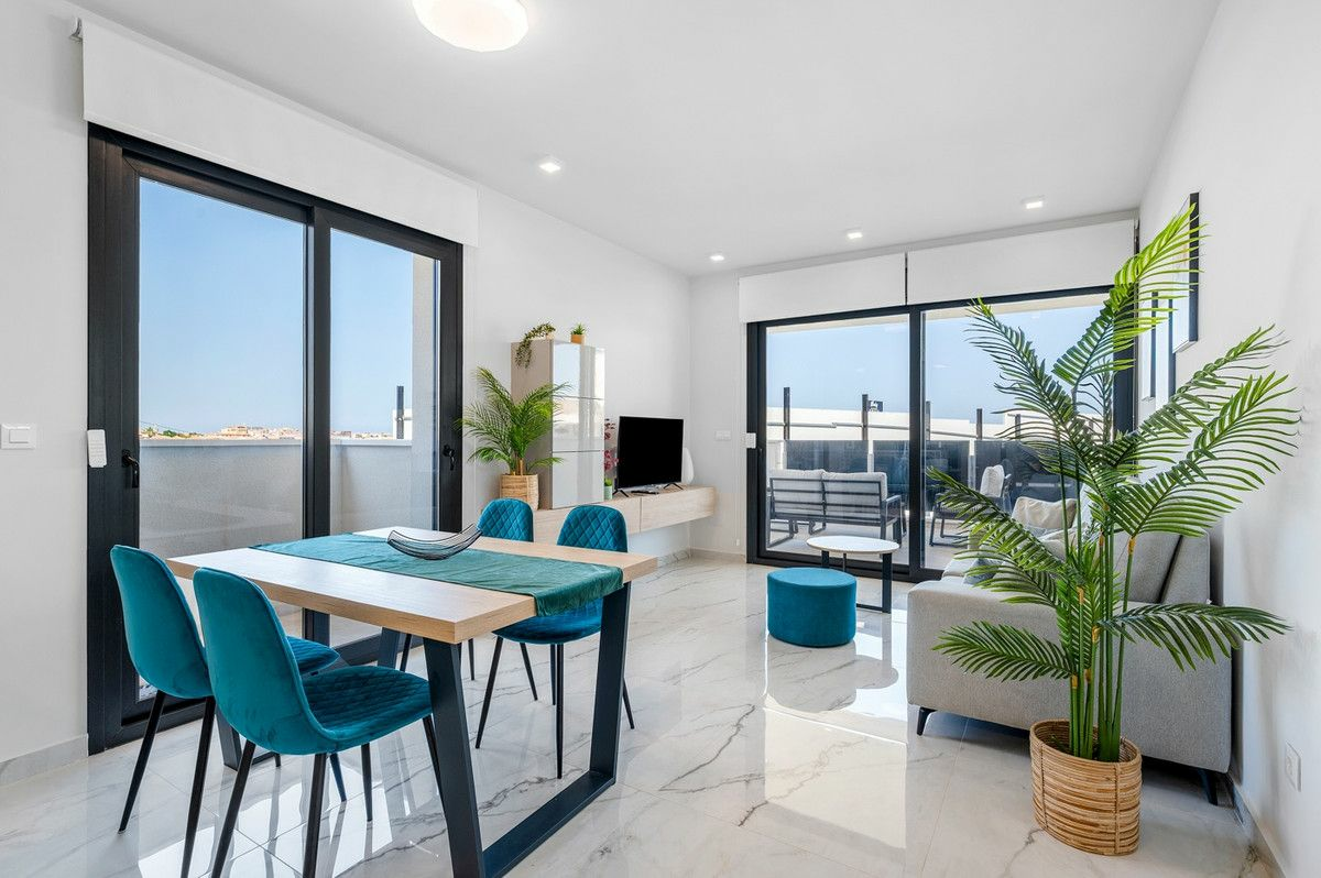 2-bedroom Apartment In Orihuela Costa, Spain (78 M²)