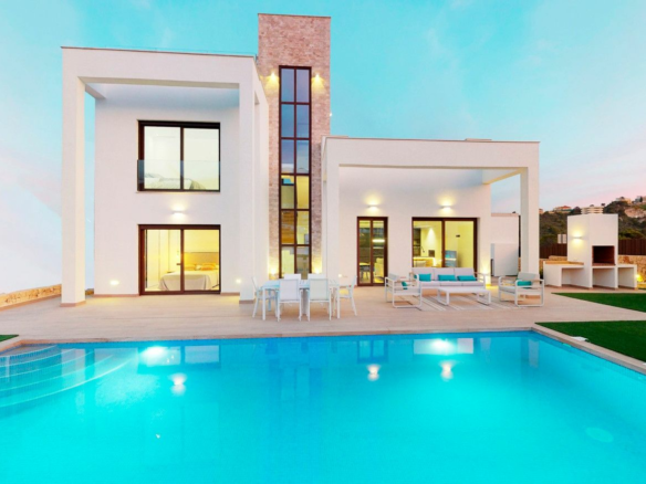 5-bedroom Villa In Finestrat, Spain (321 M²)