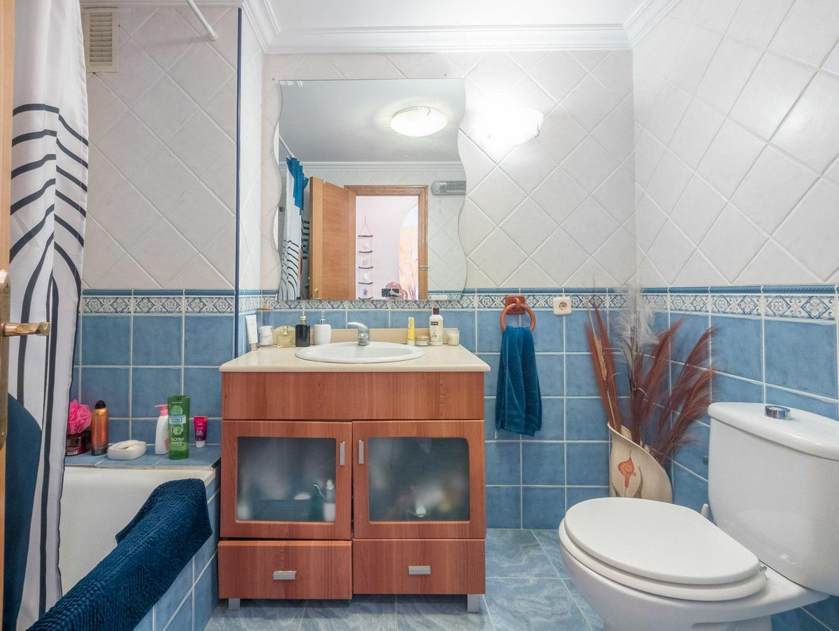 4-10-5ce3c4 2-bedroom Apartment In Torrevieja, Spain (63 M²)