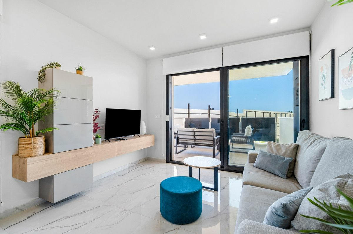 2-bedroom Apartment In Orihuela Costa, Spain (78 M²)