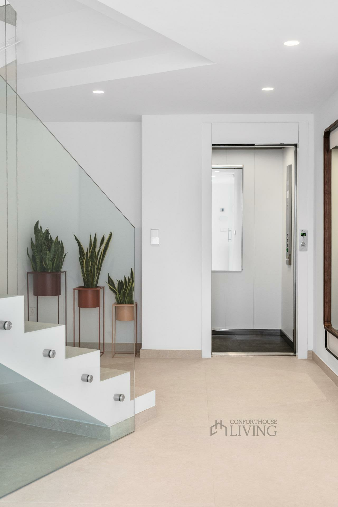 4-15-8f3319 4-bedroom Villa In Altea, Spain (616 M²)