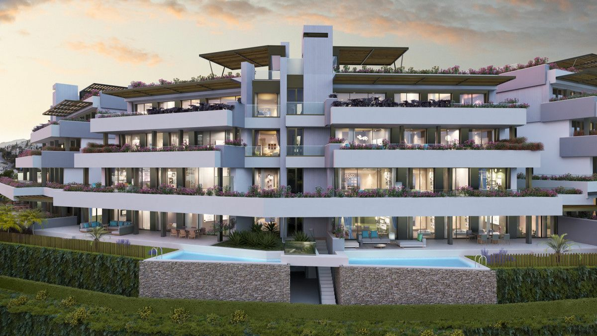 3-bedroom Apartment In Benahavis, Spain (154 M²)