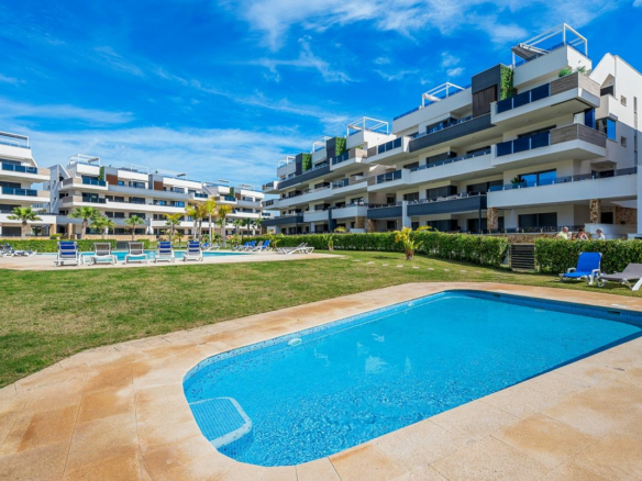 2-bedroom Apartment In Orihuela Costa, Spain (78 M²)