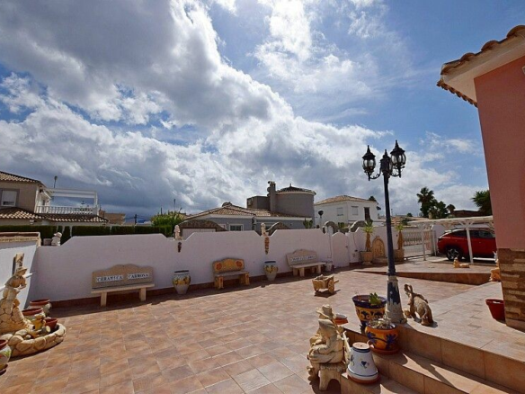 3-bedroom House In Orihuela Costa, Spain (110 M²)