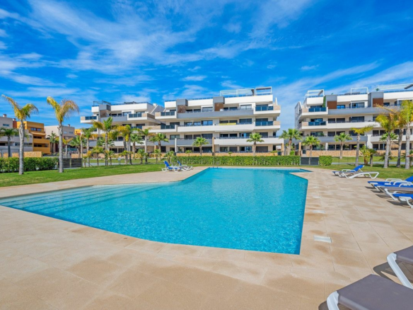2-bedroom Apartment In Orihuela Costa, Spain (78 M²)