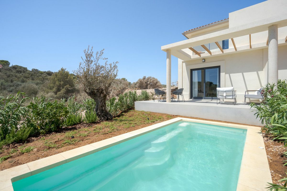 3-bedroom Villa In Manacor, Spain (105 M²)