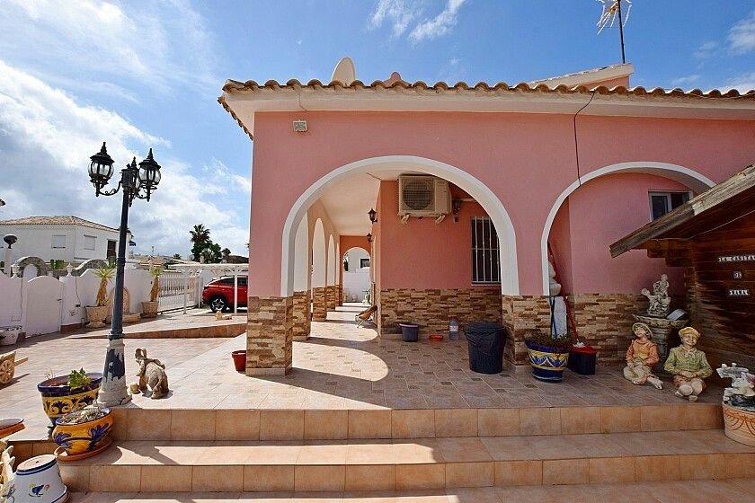 3-bedroom House In Orihuela Costa, Spain (110 M²)