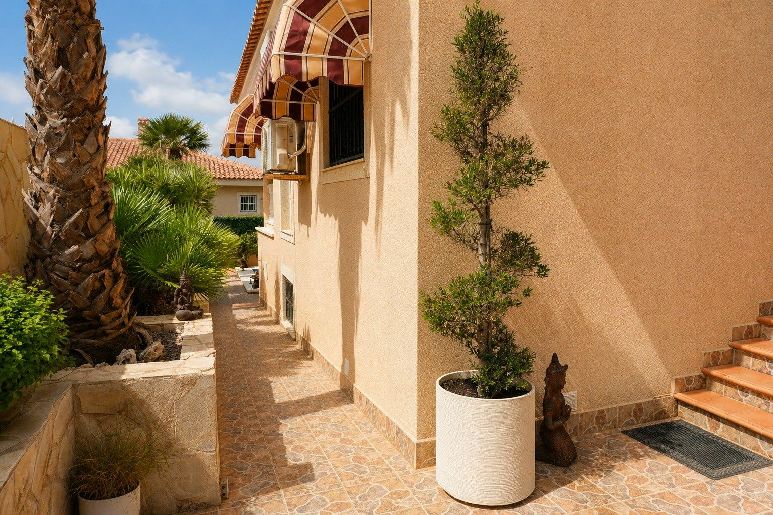 4-7-c8ac37 4-bedroom Villa In Rojales, Spain (175 M²)