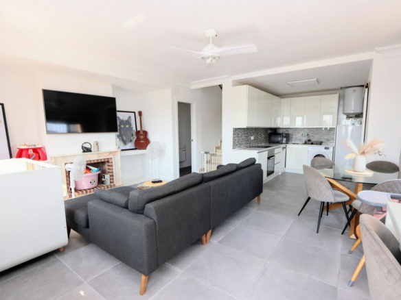 2-bedroom Villa In Orihuela Costa, Spain (85 M²)