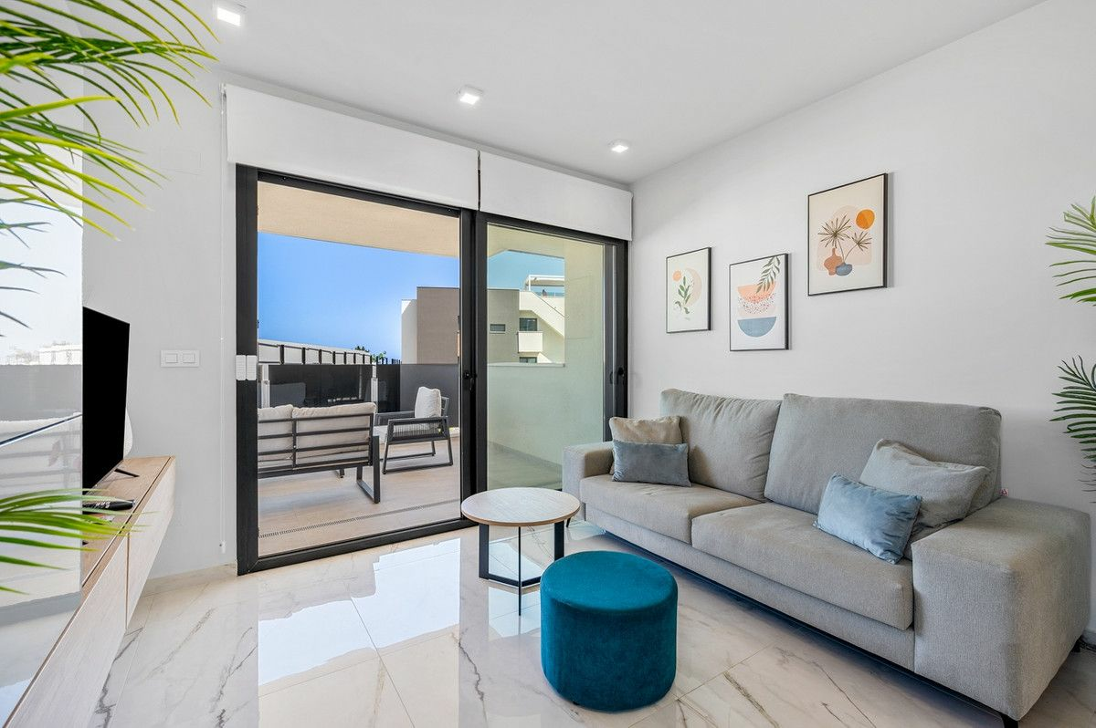 2-bedroom Apartment In Orihuela Costa, Spain (78 M²)