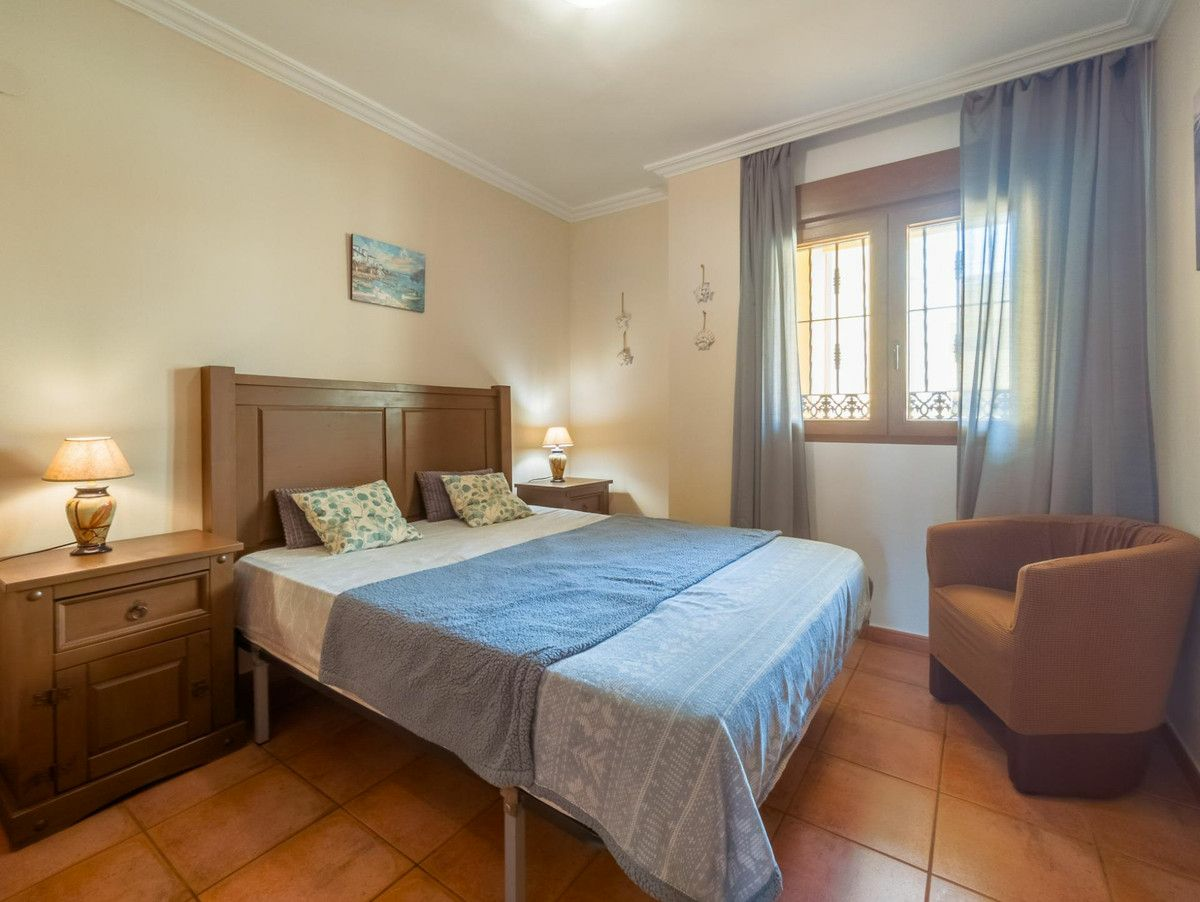 4-9-bf4335 2-bedroom Apartment In Torrevieja, Spain (63 M²)