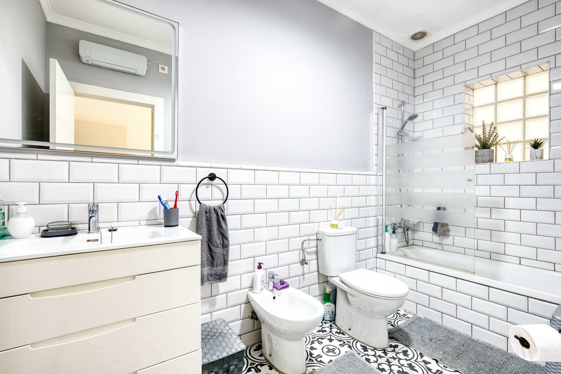 3-bedroom Semi In San Cayetano, Spain (173 M²)