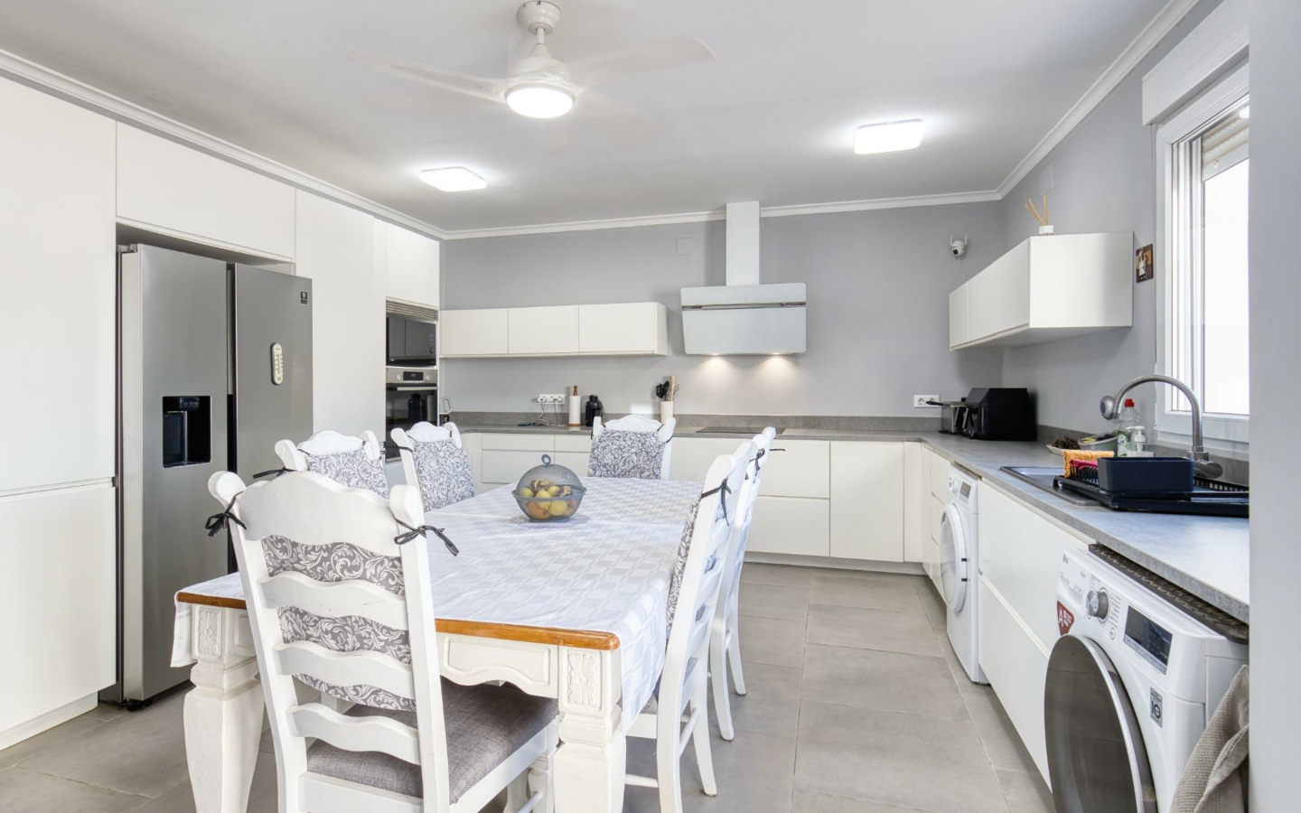3-bedroom Semi In San Cayetano, Spain (173 M²)