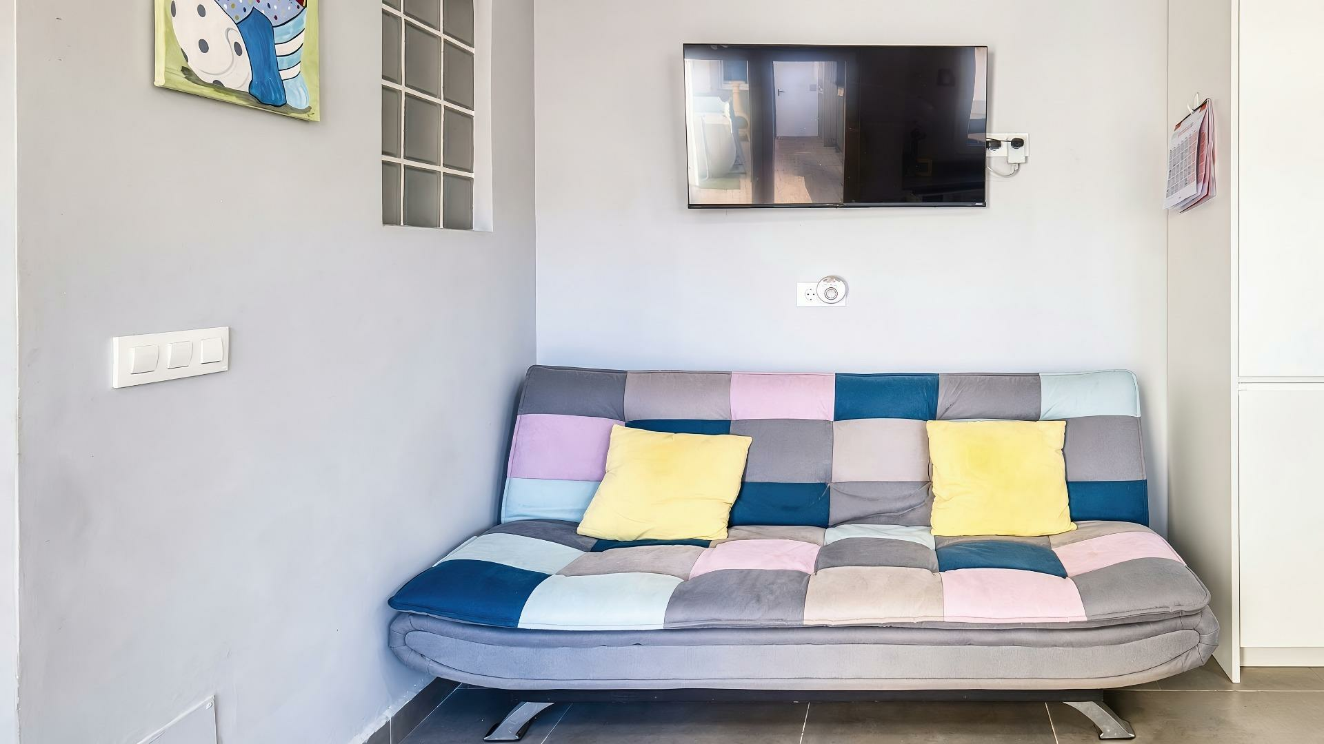 3-bedroom Semi In San Cayetano, Spain (173 M²)