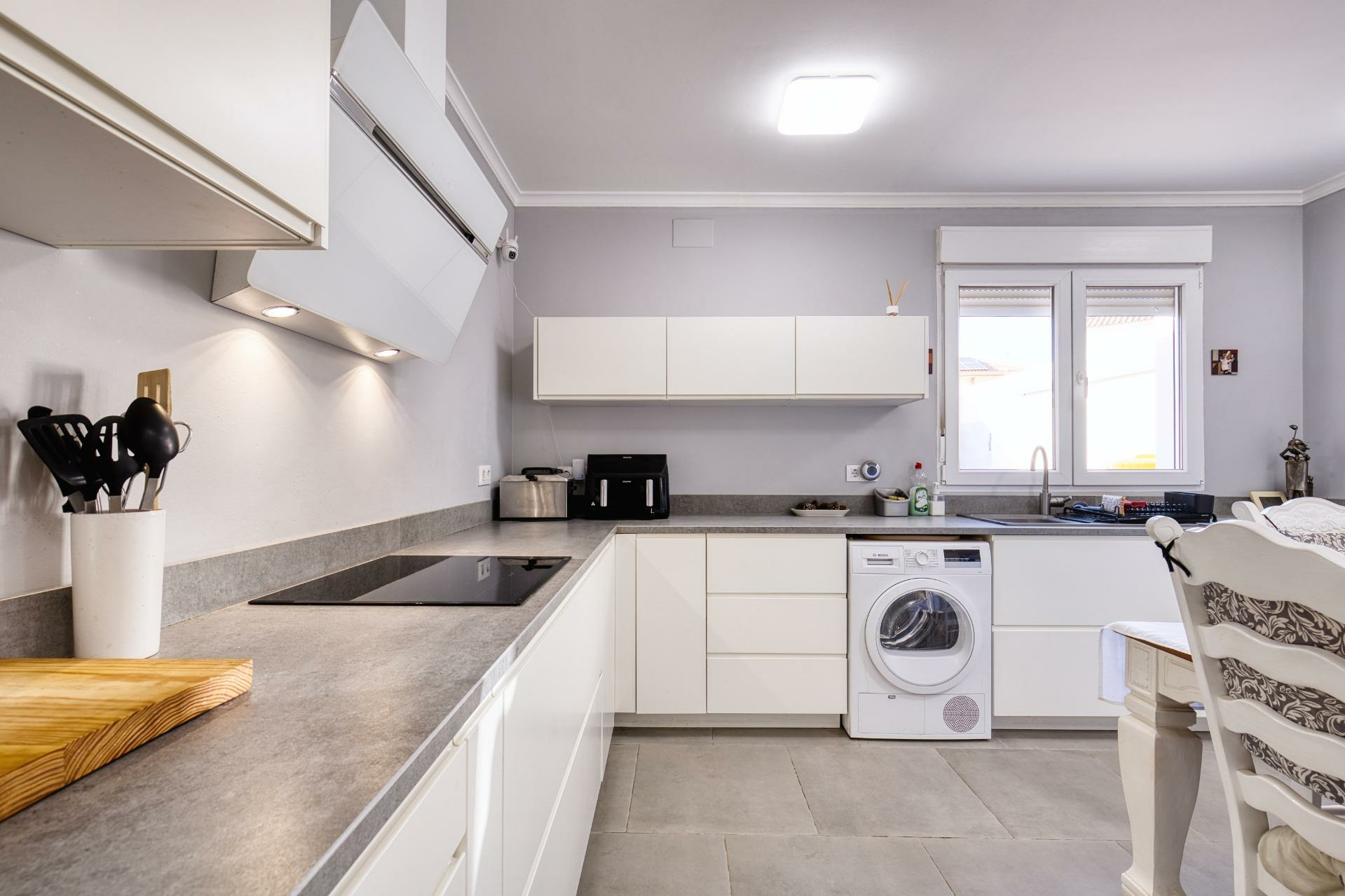 3-bedroom Semi In San Cayetano, Spain (173 M²)