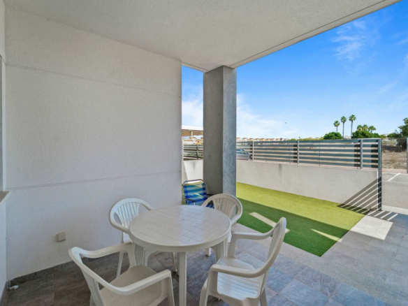 2-bedroom Apartment In Torrevieja, Spain (57 M²)