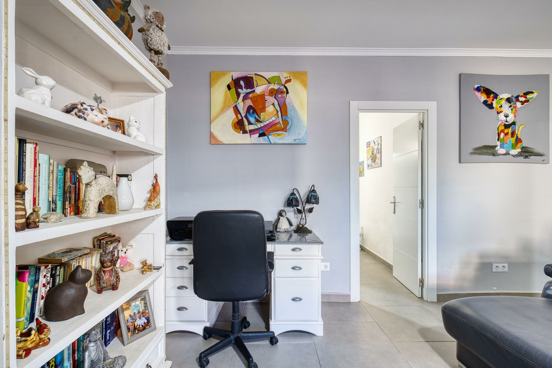3-bedroom Semi In San Cayetano, Spain (173 M²)