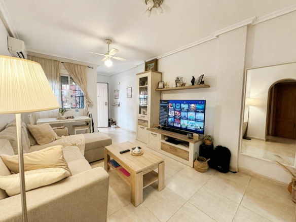 2-bedroom Bungalow In Orihuela Costa, Spain (80 M²)