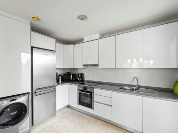 2-bedroom Apartment In Torrevieja, Spain (57 M²)