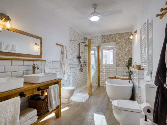 3-bedroom Semi In San Cayetano, Spain (173 M²)