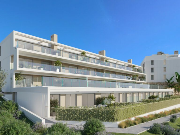 3-bedroom Apartment In Estepona, Spain (121 M²)