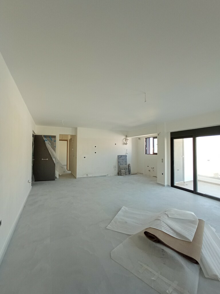 3-bedroom Maisonette In Peristeri, Greece (105 M²)