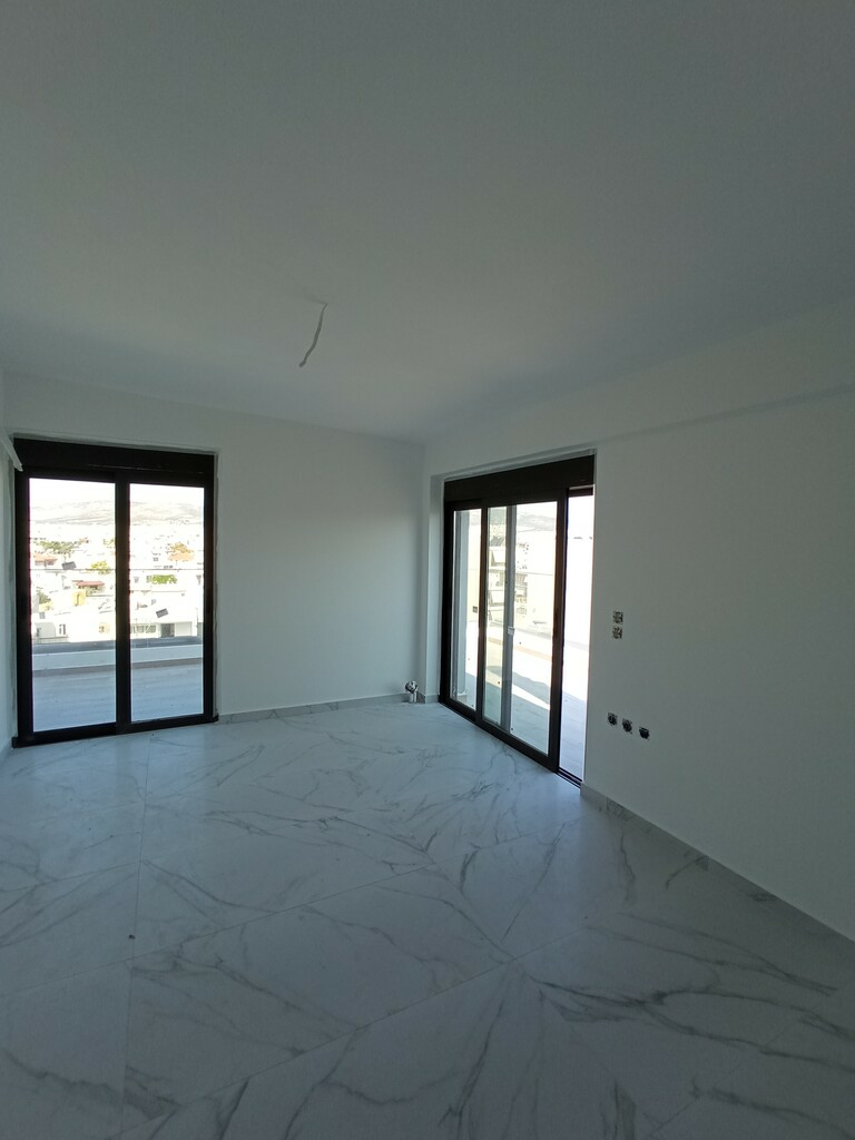 4-bedroom Maisonette In Peristeri, Greece (155 M²)