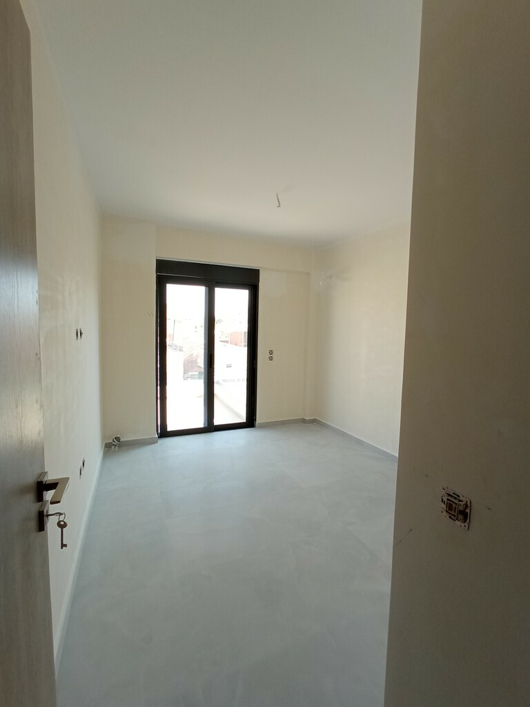 4-bedroom Maisonette In Peristeri, Greece (155 M²)