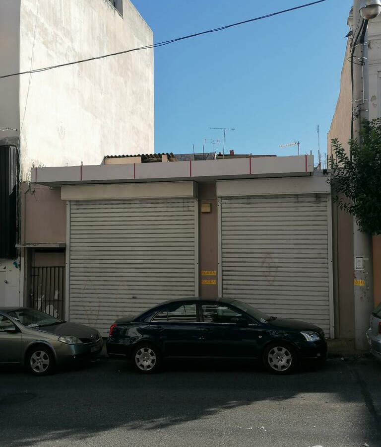 Commercial Property In Agia Varvara, Greece (250 M²)