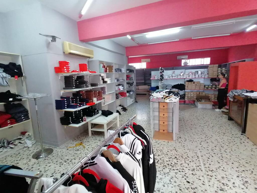 Commercial Property In Agia Varvara, Greece (250 M²)