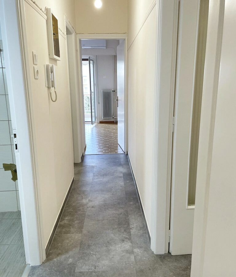 2-bedroom Flat In Goudi, Greece (82 M²)