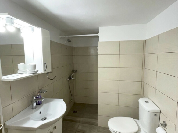 2-bedroom Flat In Goudi, Greece (82 M²)