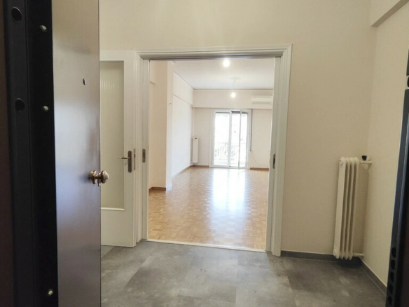 2-bedroom Flat In Goudi, Greece (82 M²)