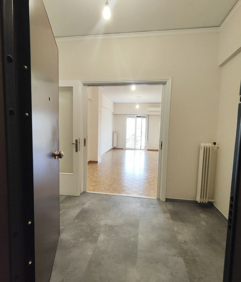 2-bedroom Flat In Goudi, Greece (82 M²)