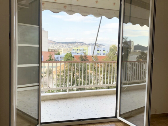 2-bedroom Flat In Goudi, Greece (82 M²)