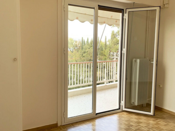 2-bedroom Flat In Goudi, Greece (82 M²)
