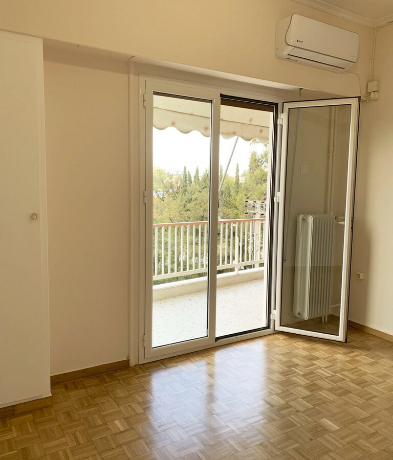 2-bedroom Flat In Goudi, Greece (82 M²)
