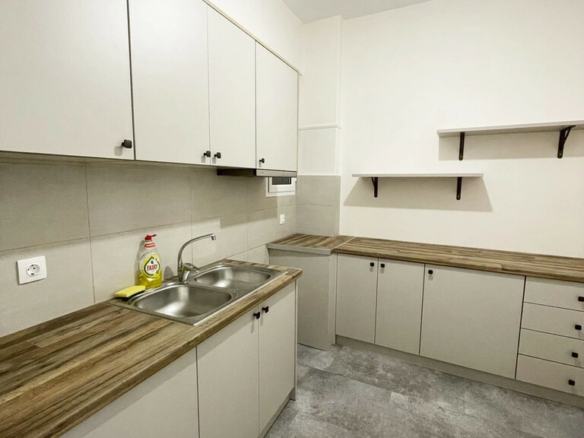2-bedroom Flat In Goudi, Greece (82 M²)