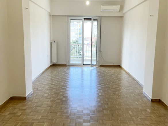 2-bedroom Flat In Goudi, Greece (82 M²)