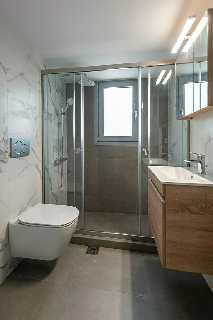 2-bedroom Flat In Vouliagmeni, Greece (70 M²)