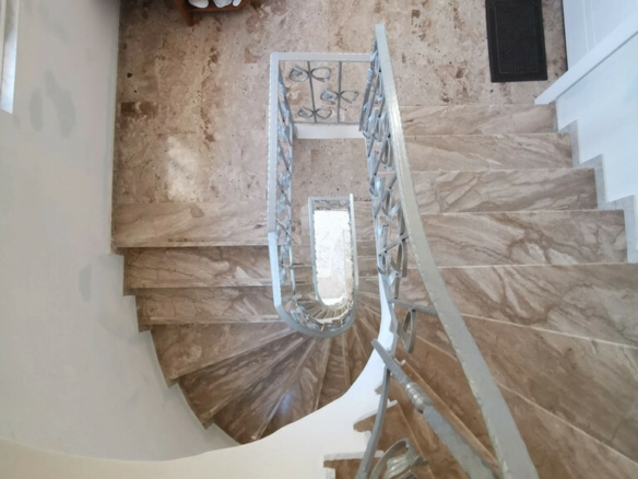 Detached House In Saronida, Greece (520 M²)