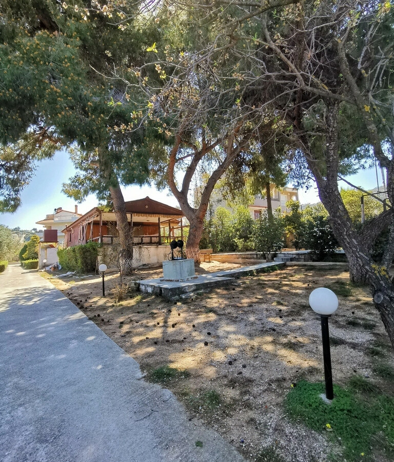 Detached House In Saronida, Greece (520 M²)
