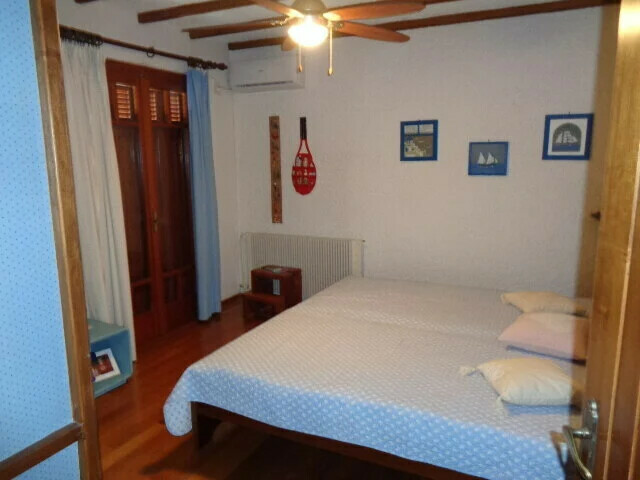 6-bedroom Villa In Eretria, Greece (570 M²)