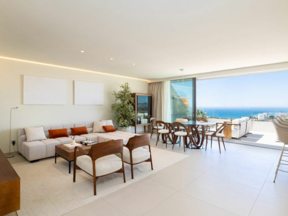 3-bedroom Apartment In Fuengirola, Spain (128 M²)