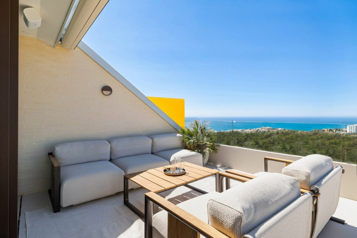 3-bedroom Apartment In Fuengirola, Spain (128 M²)