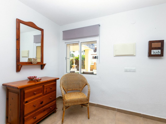 5-bedroom Villa In Torrevieja, Spain (293 M²)