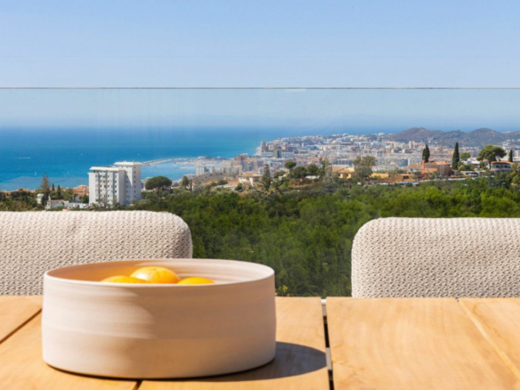 3-bedroom Apartment In Fuengirola, Spain (128 M²)