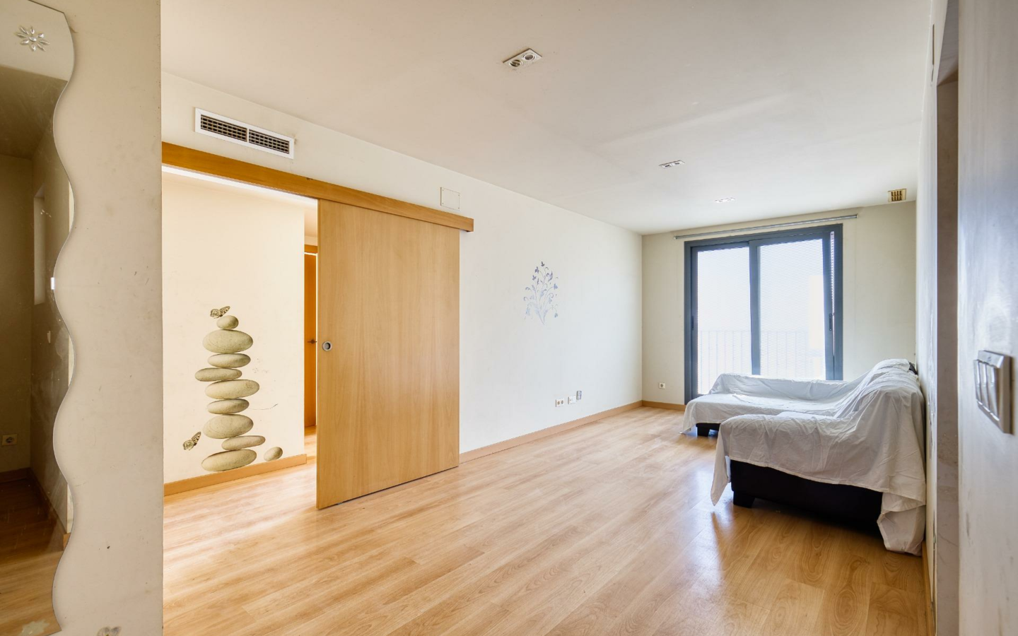 3-bedroom Flat In Elche, Spain (86 M²)
