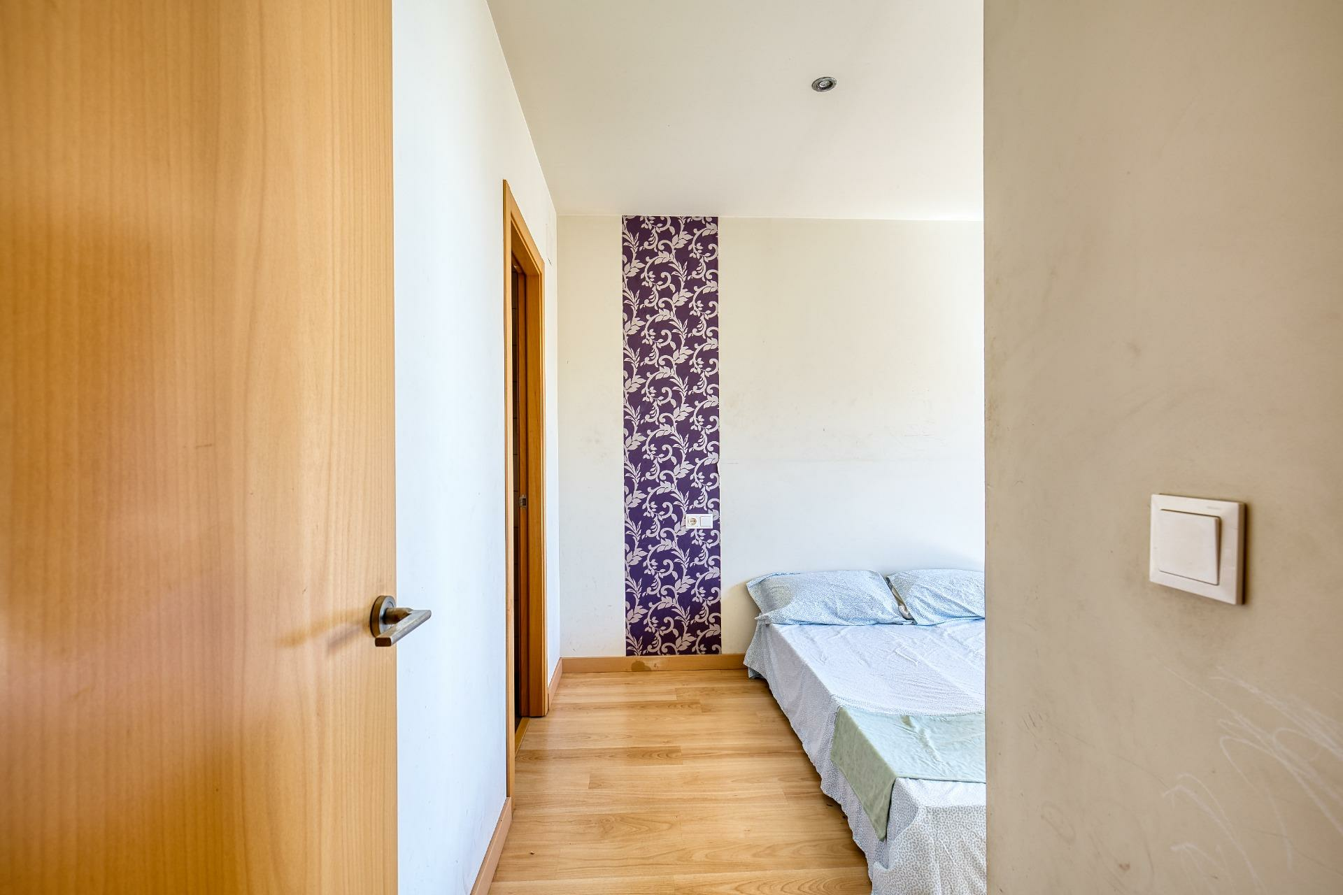7-12-6168dc 3-bedroom Flat In Elche, Spain (86 M²)
